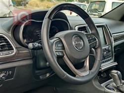 جیپ گراند شیرۆکی